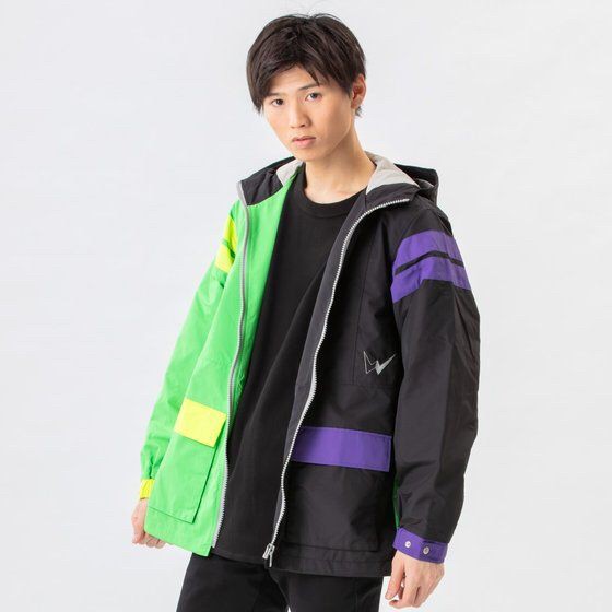 PRE-ORDER : Kamen Rider W Mountain Parker