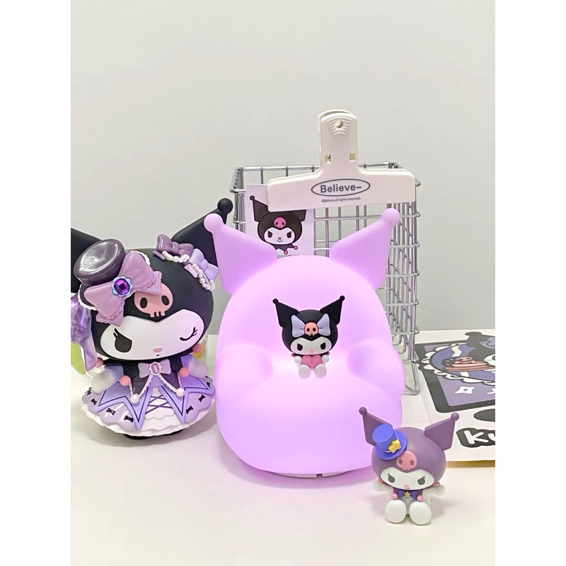 โคมไฟ คุโรมิ ลิขสิทธิ์แท้ - Sanrio - Kuromi Sofa Patting Lamp by Emie