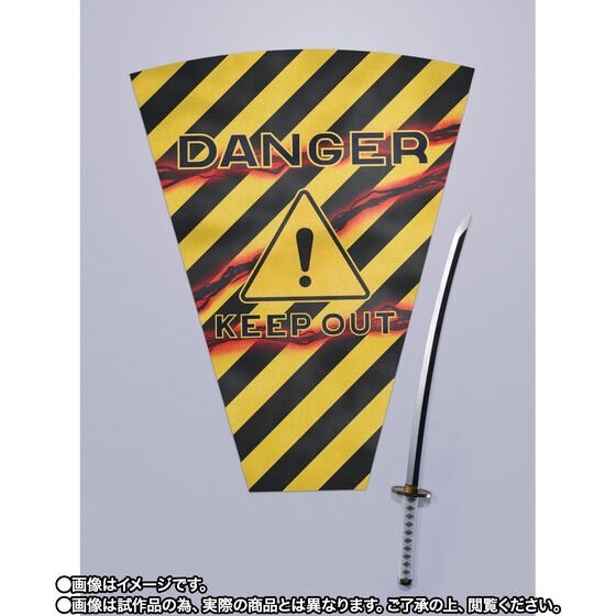 PRE-ORDER : PROPLICA One Piece Roronoa Zoro Santoryu (Wado Ichimonji/Sandai Kitetsu/Enma)