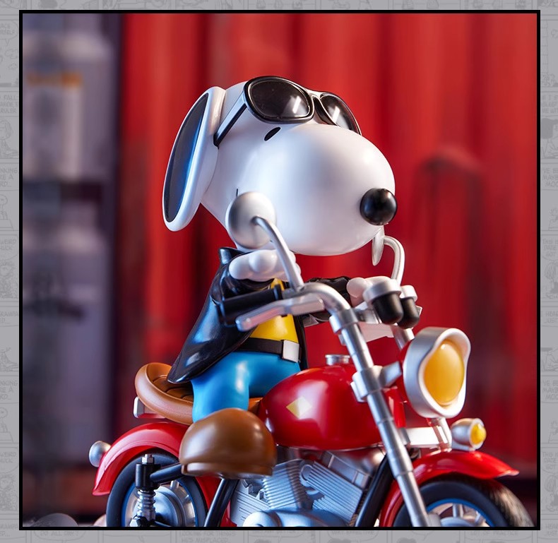 Snoopy & Motorcycle by Miniso