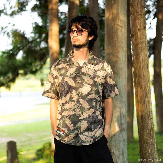 PRE-ORDER : STRICT-G PAIKAJI "Mobile Suit Gundam Cucuruz Doan's Island" Aloha Shirt