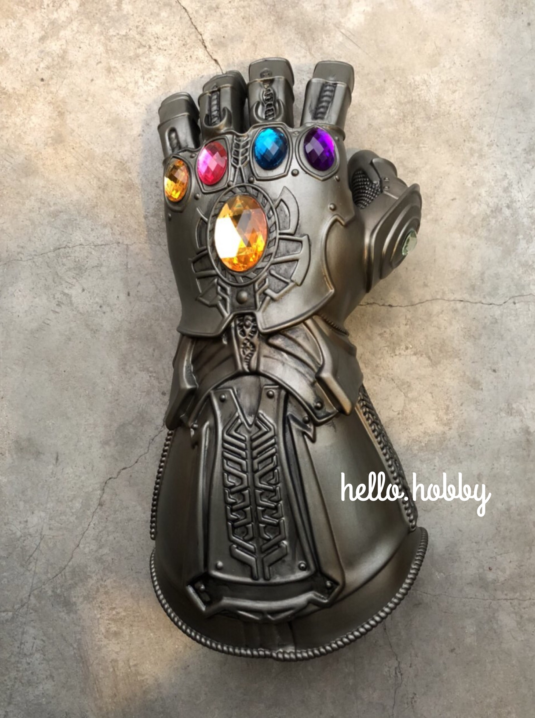 ถุงมือ Thanos