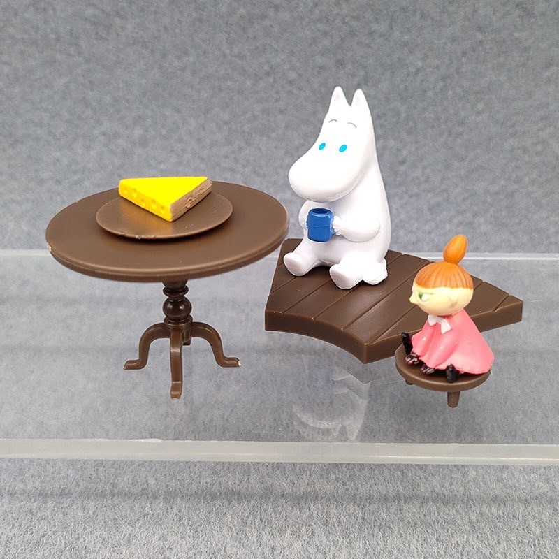 Moomin Valley - Round Table by Taito (Set of 8)
