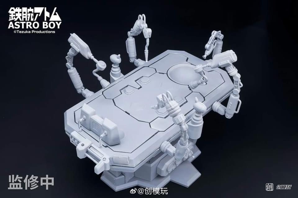 Pre-order : Astro Boy Plastic Model Kit 30 cm! by Tron Model-Kit