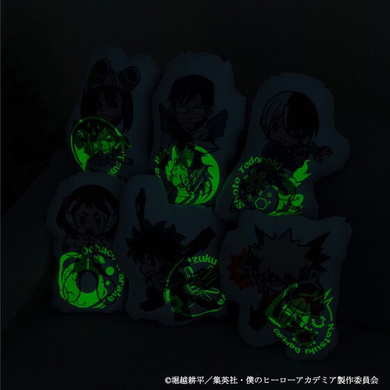 PRE-ORDER : My Hero Academia Glowing Die-cut Cushion