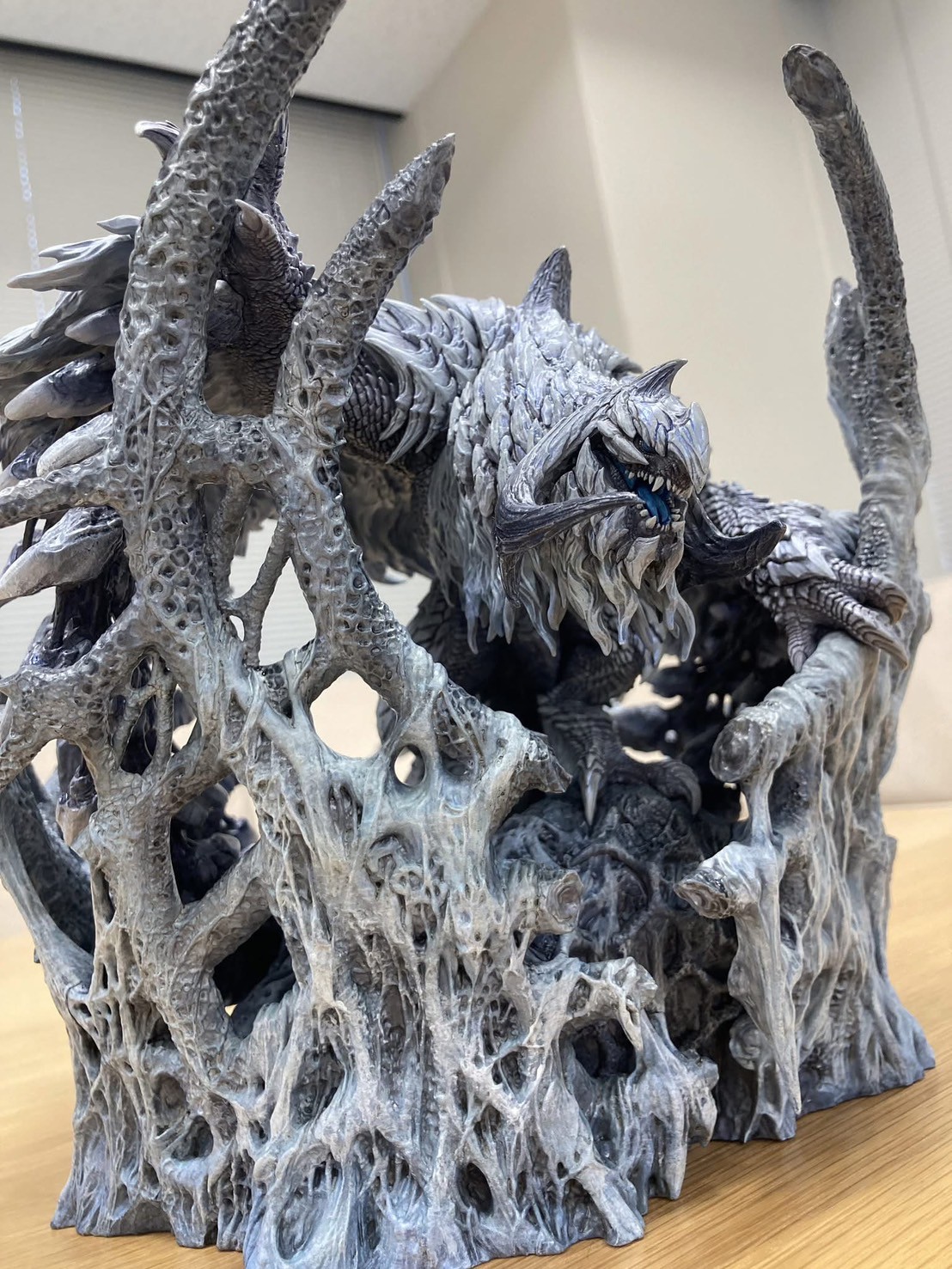 Pre-order : Monster Hunter: Capcom Figure Builder Creators Model Chain Blade Wyvern Arkveld by Capcom
