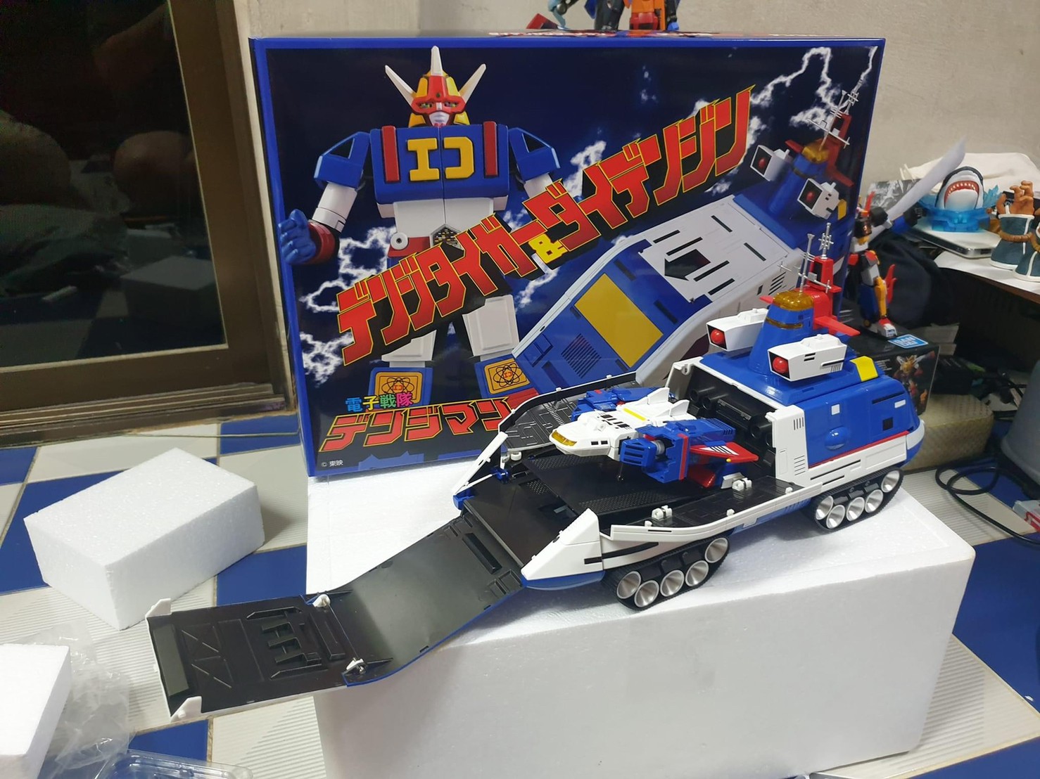 Denshi Sentai Denjiman - Denji Tiger & Daidenjin Complete Figure Set by Evolution Toy (Future Quest)