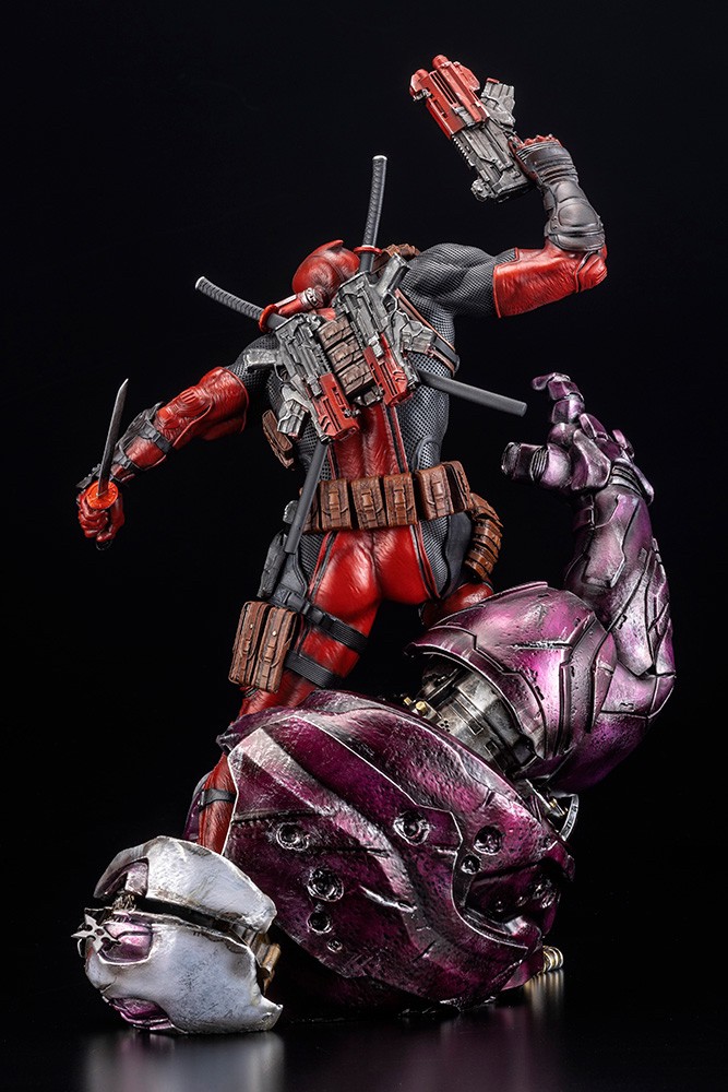 Pre-order : DEADPOOL FINE ART STATUE SIGNATURE SERIES -Featuring the Kucharek Brothers-