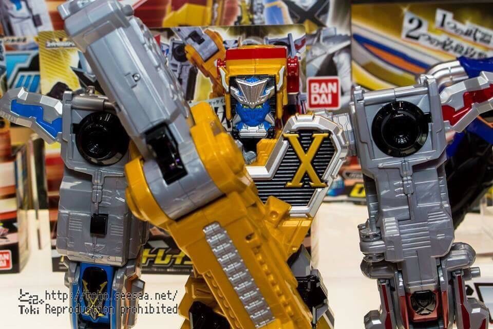 Kaitou Sentai Lupinranger VS Keisatsu Sentai Patranger - VS Vehicle Series X Combine DX X Emperor Set by Bandai