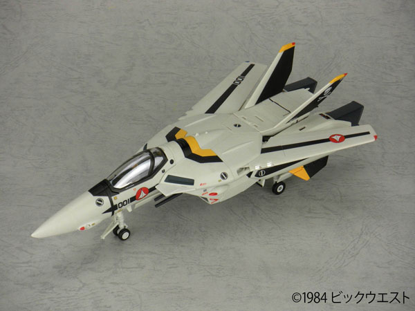Macross : Do You Remember Love? 1/60 VF-1S Roy Focker by Yamato