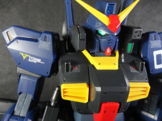 MG 1/100 RX-178 Mk-ll Ver. 2.0 Titans by Bandai