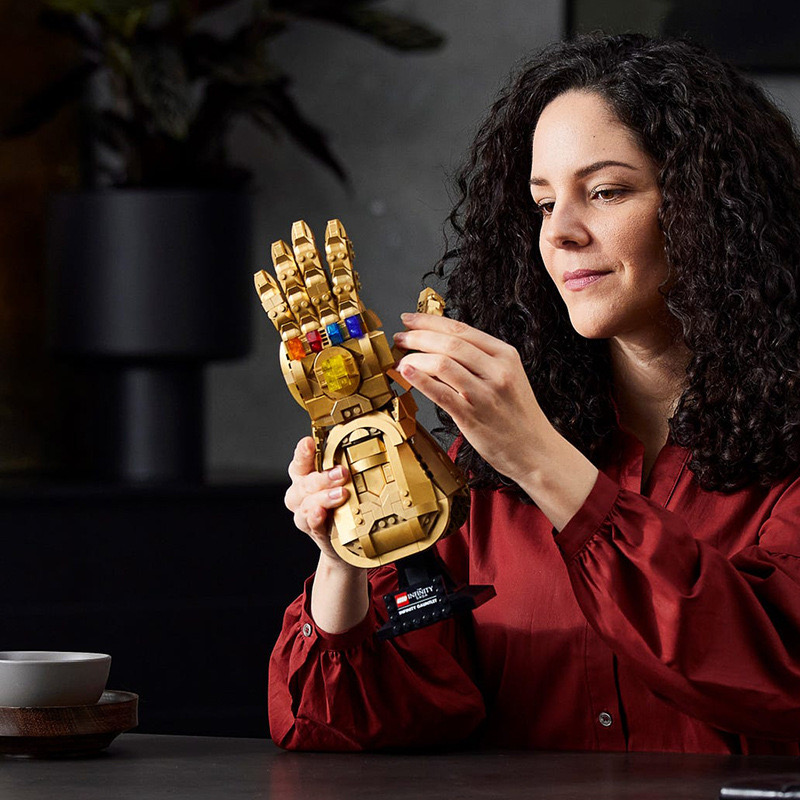 90012 Thanos Legendary Glove Infinity Stones 598pcs