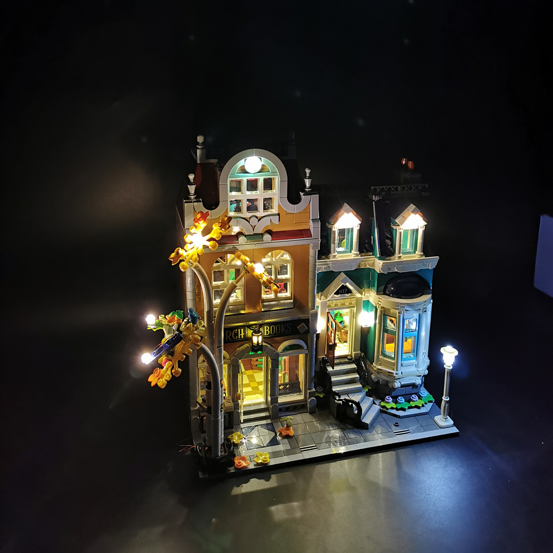 10201 Book Shop 2524pcs