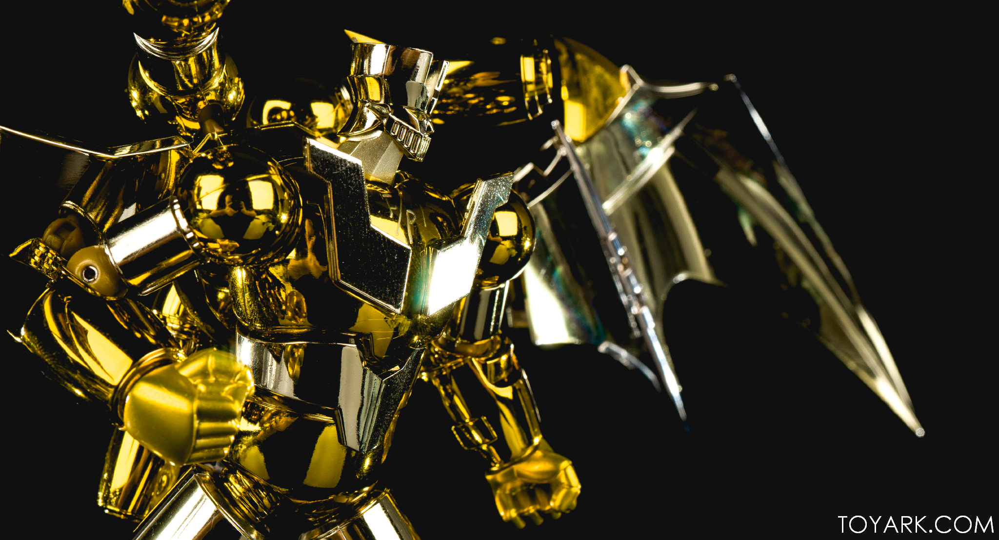 Super Robot Chogokin Shin Mazinger Z Gold Ver. Tamashii Nations 10th Anniversary World Tour Exclusive by Bandai