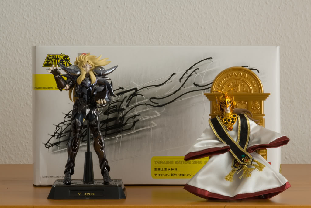 Saint Seiya Saint Cloth Myth Aries Shion Surplice & Grand Pope Shion by Bandai Tamashii 2008 Asia Limited Edition