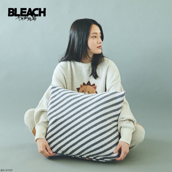 PRE-ORDER : ONOFFYFREExBLEACH Mayuri Mayuri Cushion Cover