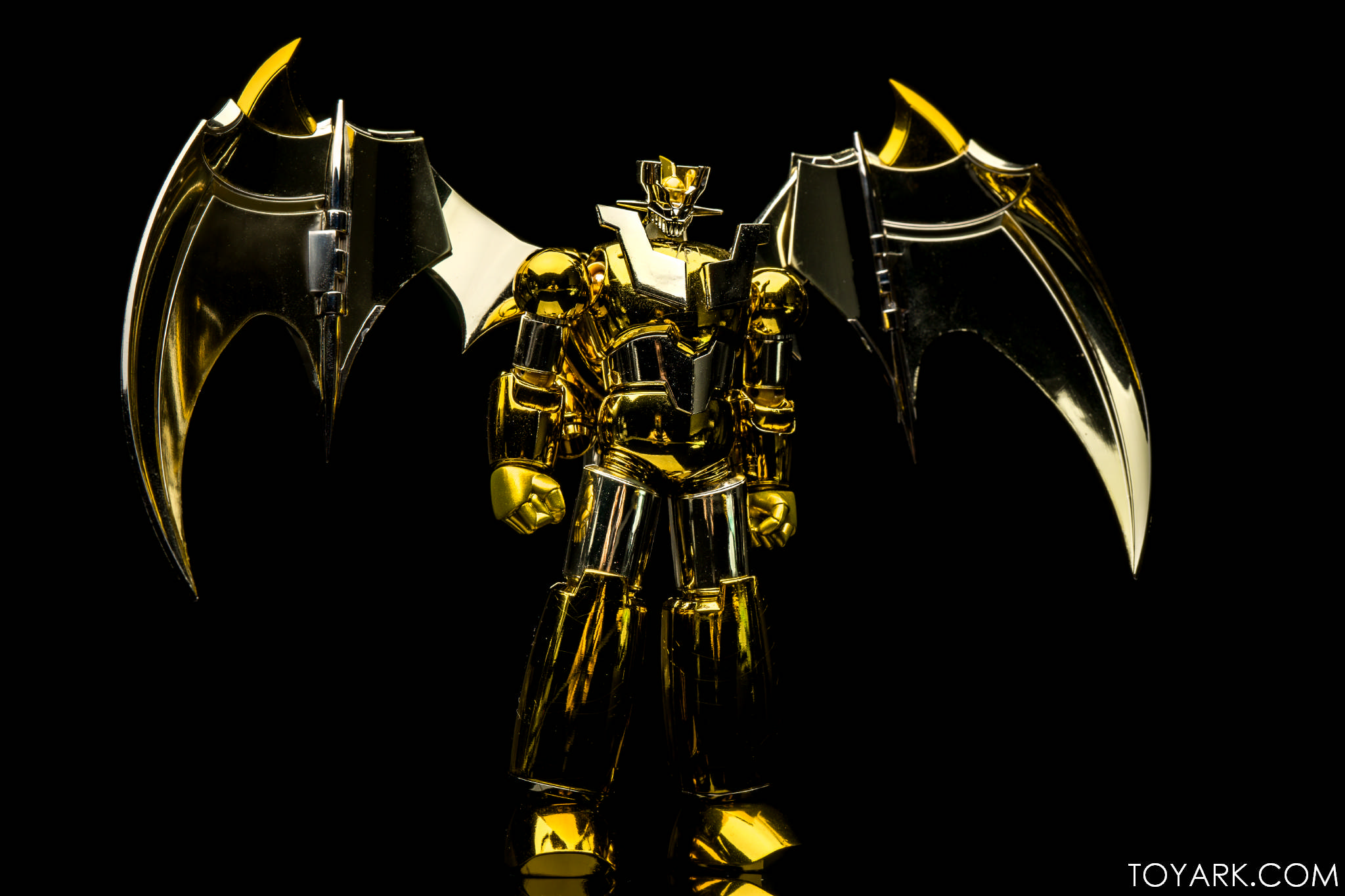 Super Robot Chogokin Shin Mazinger Z Gold Ver. Tamashii Nations 10th Anniversary World Tour Exclusive by Bandai