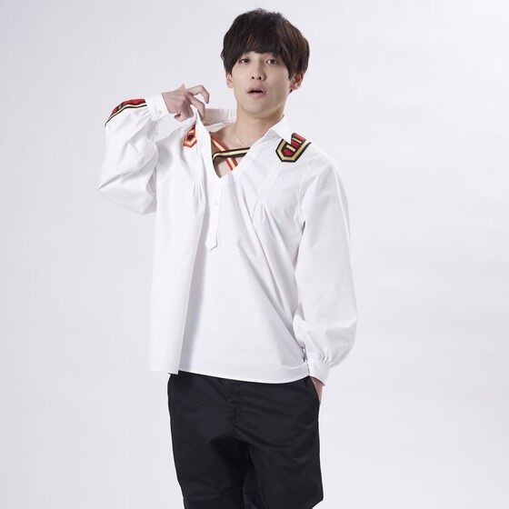 PRE-ORDER : Ohsama Sentai King-Ohger x GUT'S DYNAMITE CABARETS Gira Shirt