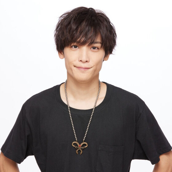 PRE-ORDER : Juukou B-Fighter Shadow Pendant