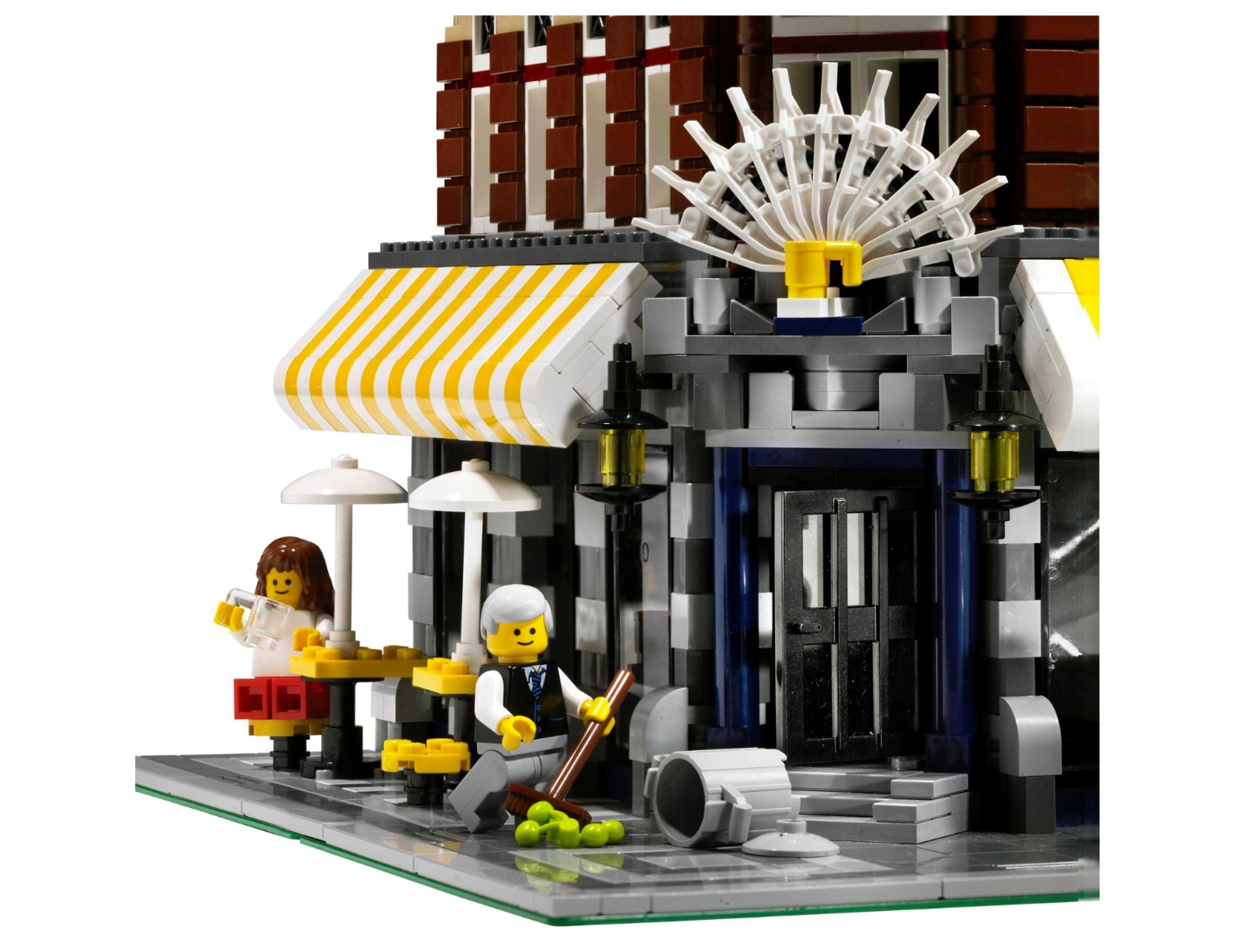 Lepin 15002 Cafe Corner 2133pcs