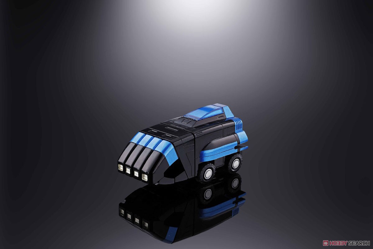 Soul of Chogokin - GX-88 Armored Fleet Dairugger XV by Bandai