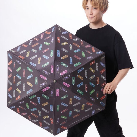 PRE-ORDER : Kamen Rider Folding Umbrella For Both Sunny And Rainy Days Core Medal Pattern