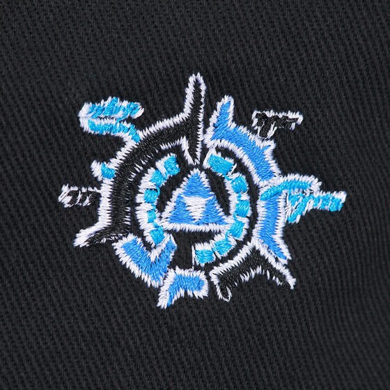 PRE-ORDER : Disney Twisted Wonderland One Point Embroidery Cap