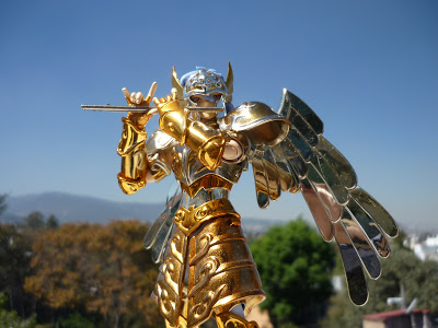 Saint Seiya Saint Cloth Myth Siren Sorento Scale by Bandai