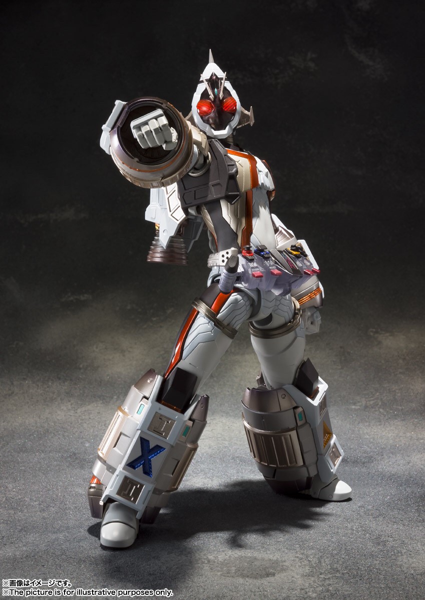 Pre-order : S.I.C. KAMEN RIDER FOURZE BASE STATES