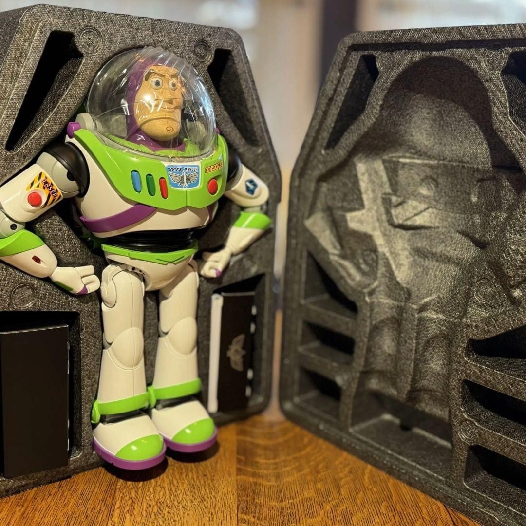 Pre-order : Life-Like Interactive Toy Story Buzz Lightyear (Real Life Real Joy Version) by Robosen