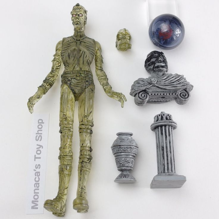 McFarlane’s - Metal Gear Solid - Psycho Mantis (Clear Variant)