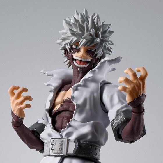 PRE-ORDER : S.H.Figuarts Dabi (My Hero Academia)