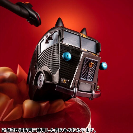 PRE-ORDER : Lucrea Persona 5 The Royal Noire (Haru Okumura) & Morgana