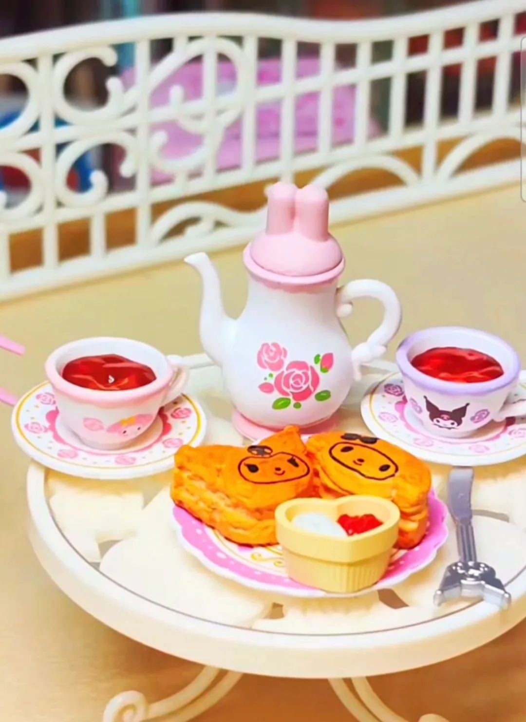 Sanrio - My Melody Kuromi Sweet Tea Party by Re-Ment (Set of 8)