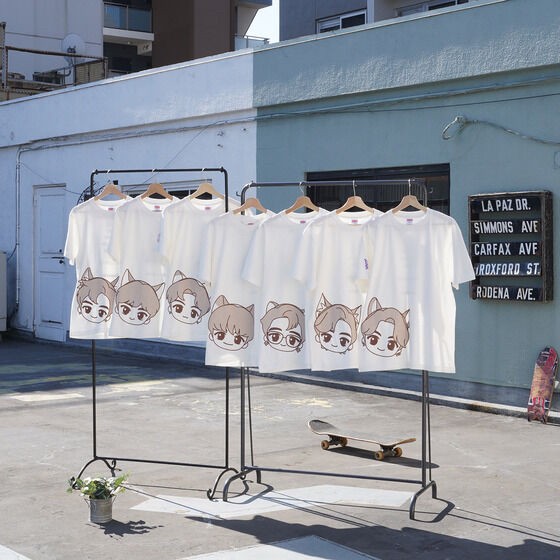 PRE-ORDER : TinyTAN Funpark Dynamite Face Print T-shirt