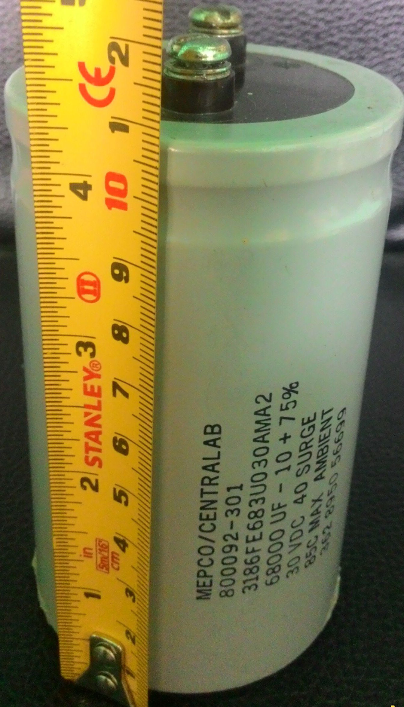 คาปาชิเตอร์ 68000 uF/30VDC 40V Surge