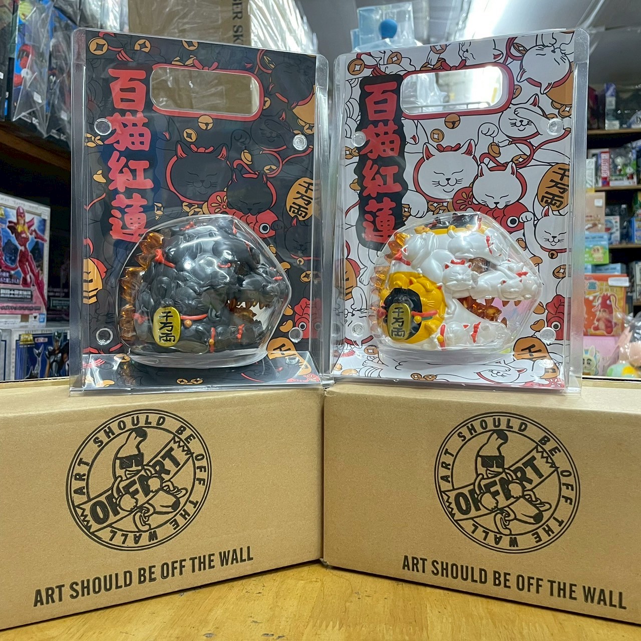 โมเดลก็อตซิล่าแมวกวักมีไฟ Godzilla - Godzilla Red Flame Hundred Cats Mini Bust Fortune Black / White by OFFART x Horiren (มีกล่องน้ำตาล)