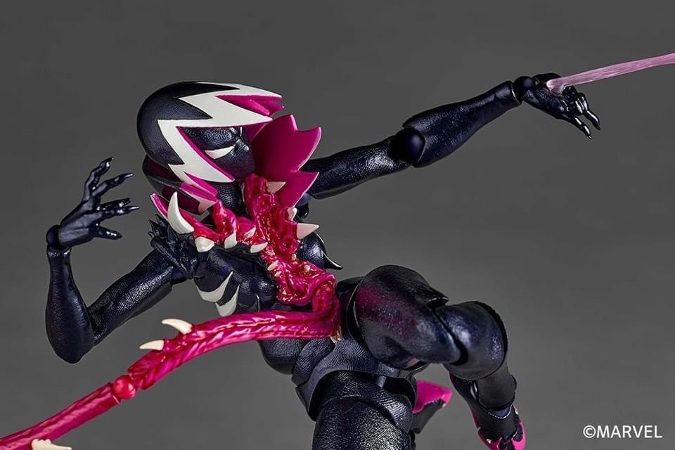 Pre-order : Revoltech Amazing Yamaguchi Gwenom by Kaiyodo