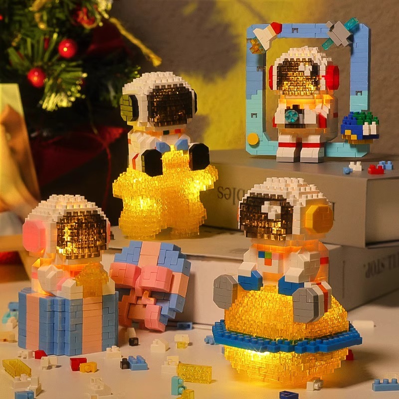 Lele brother W 2204-2207 Astronaut Spaceman Travel (มีไฟ)