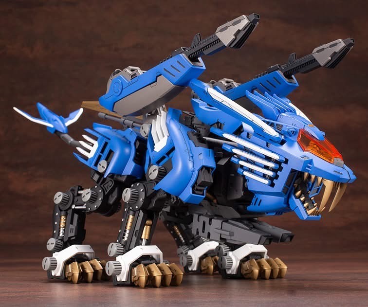 Pre-order : 1/72 Zoids: RZ-028 Blade Liger AB Plastic Model Kit by Kotobukiya (Reissue)