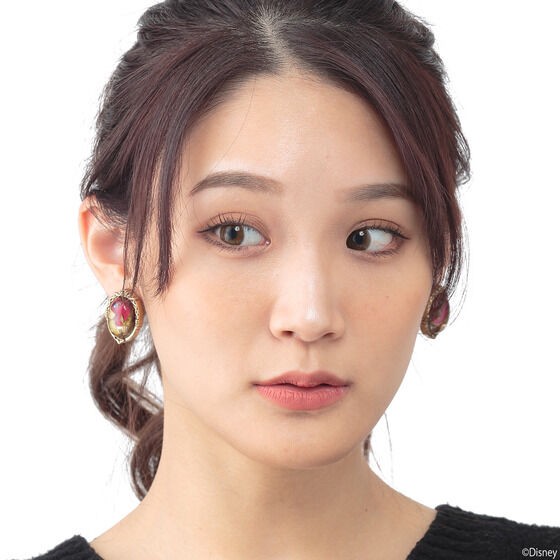 PRE-ORDER : Disney Twisted Wonderland Flower Accessory Earrings