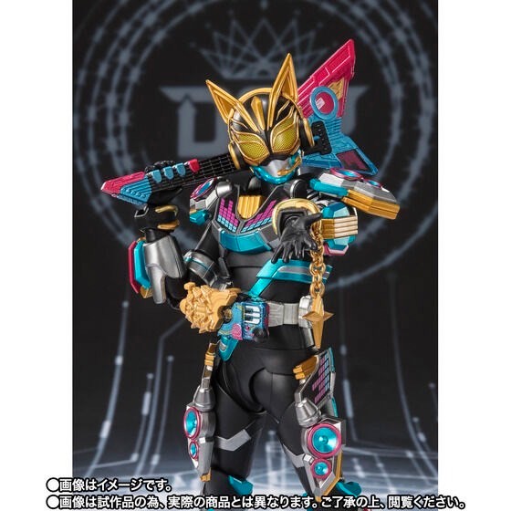 PRE-ORDER : S.H.Figuarts Kamen Rider Na-go Fever Beat Form