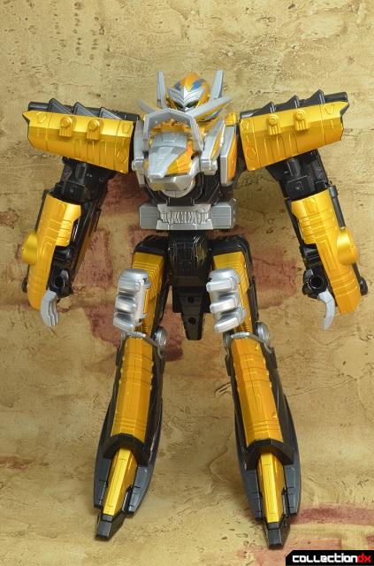 Zyuden Sentai Kyoryuger DX Pteraiden-oh by Bandai