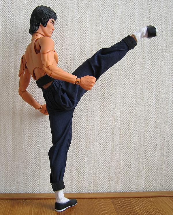 RAH No.300 Enter The Dragon - Bruce Lee 1/6 Scale by Medicom Toy