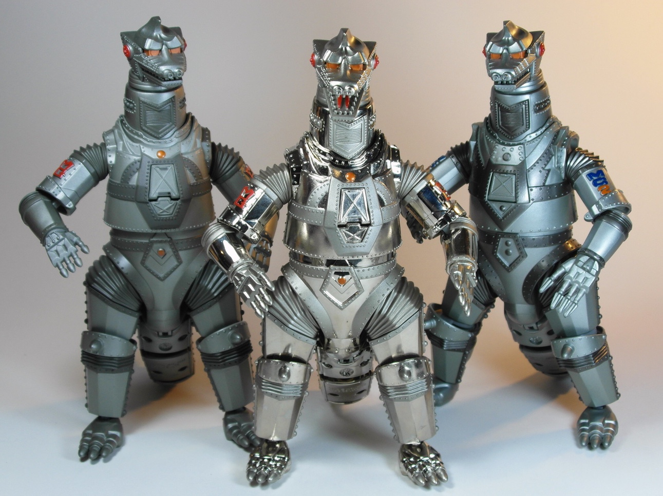 CHOGOKIN GD-56M MechaGodzilla 1974 Chrome Ver. by Bandai