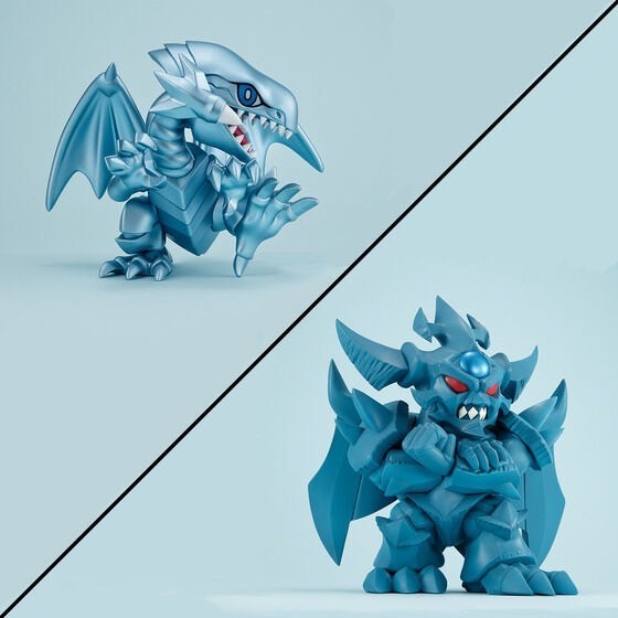 PRE-ORDER : MEGATOON Yu-Gi-Oh! Duel Monsters Blue-Eyes White Dragon + Obelisk the Tormentor [Limited Photo Card Included]