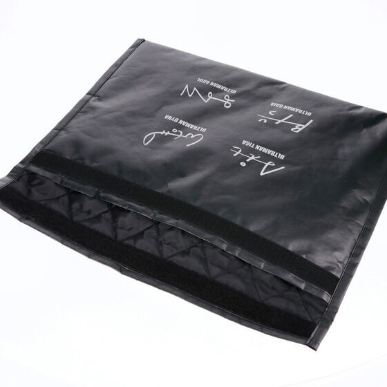 PRE-ORDER : Ultraman Series Multi Case