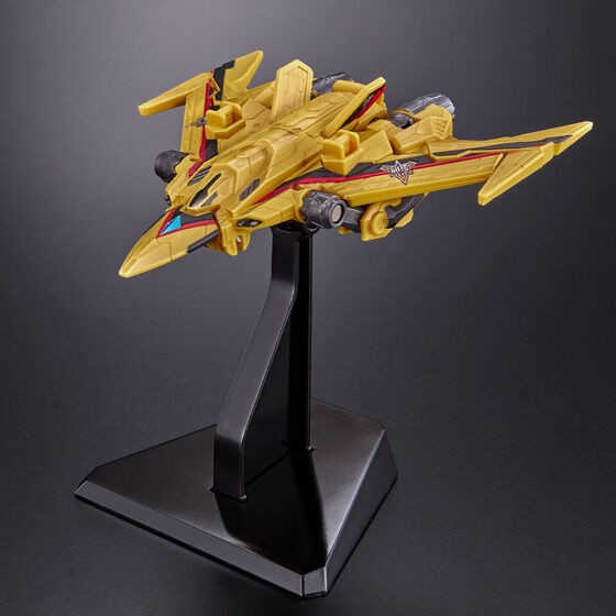 PRE-ORDER : Ultraman Decker Guts Gryphon -Maximum Edition-