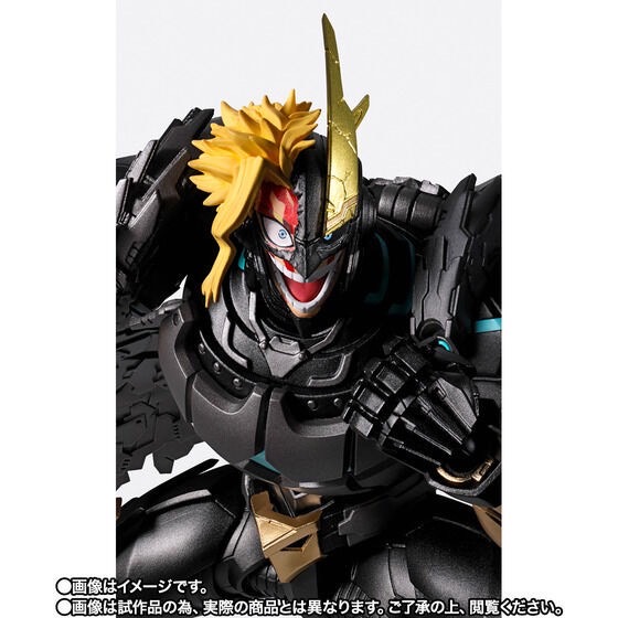 PRE-ORDER : S.H.Figuarts Armored All Might (My Hero Academia)
