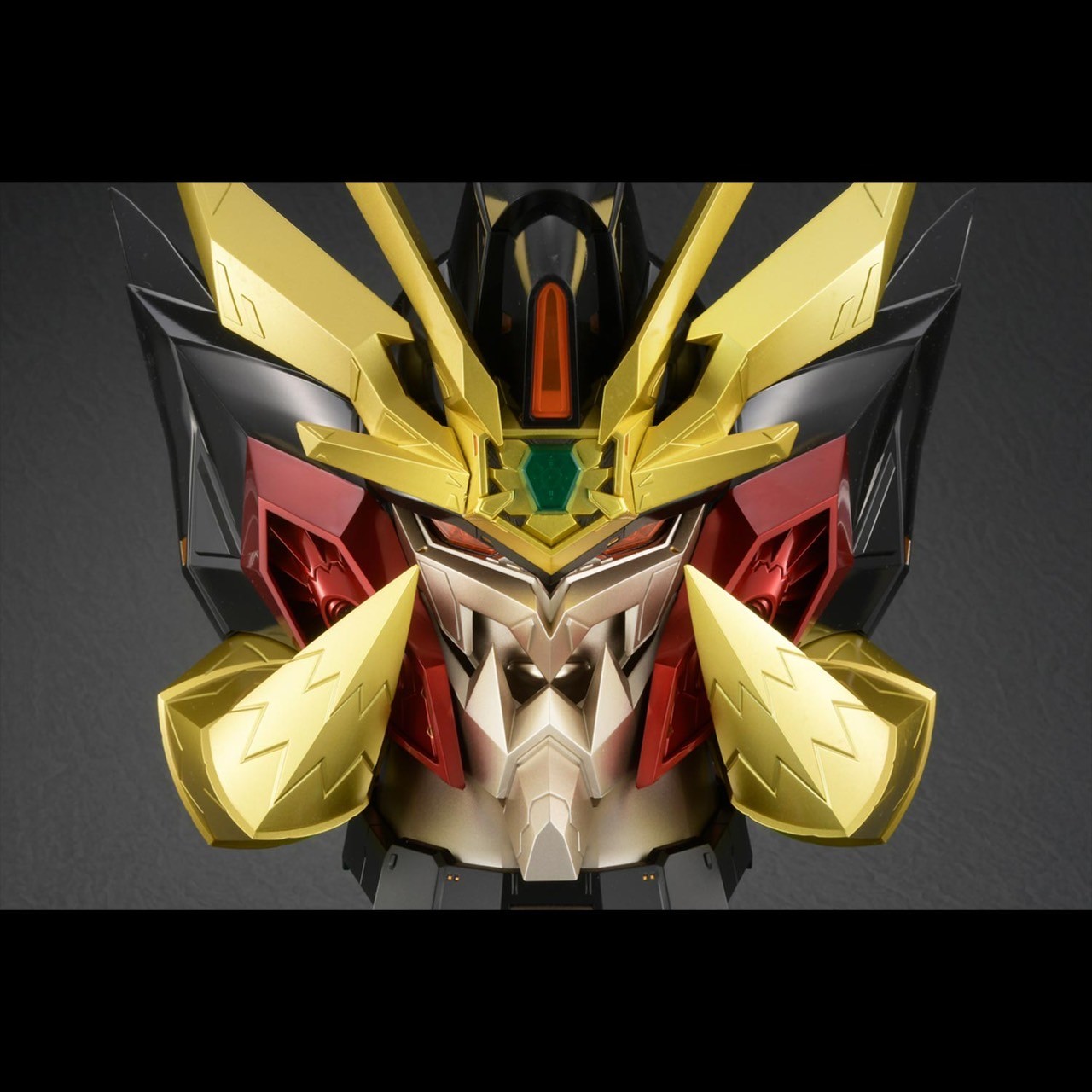 Pre-order : AMAKUNI KIZIN GENESIC GAOGAIGAR Head Display Model by Sentinel x Hobby Japan